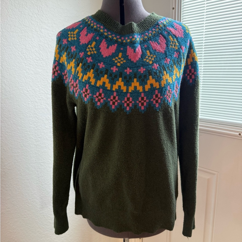 Time and Tru Green Sweater with Pink and Yellow Pattern